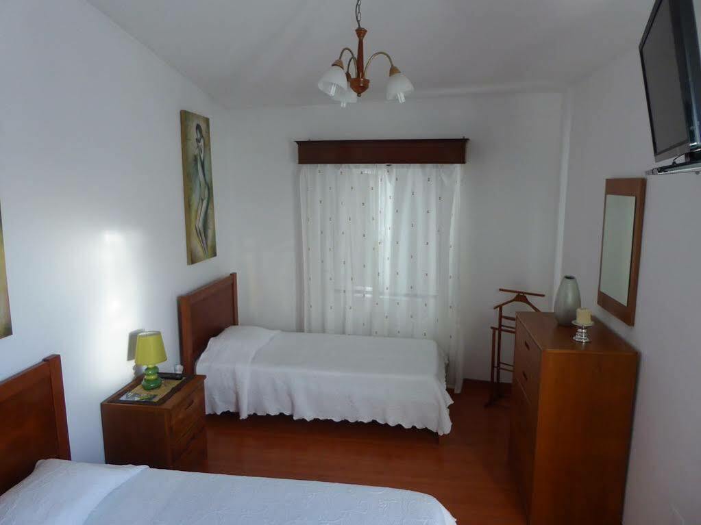 Casa De Hospedes Isaias Ангра-ду-Эроижму Экстерьер фото