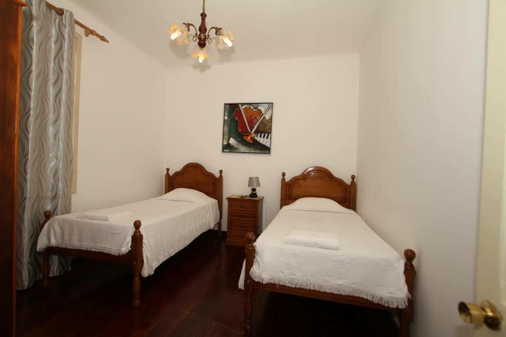 Casa De Hospedes Isaias Ангра-ду-Эроижму Экстерьер фото