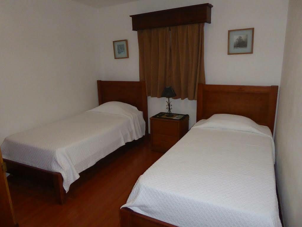 Casa De Hospedes Isaias Ангра-ду-Эроижму Экстерьер фото