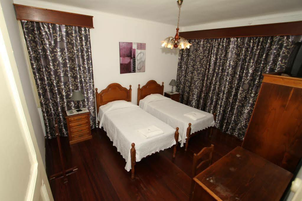 Casa De Hospedes Isaias Ангра-ду-Эроижму Экстерьер фото
